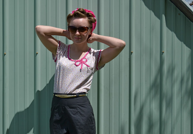 Flashback Summer:  Cutie Shorts and Finally-Arrived Spring! (simplicity 1093, butterick 9779)