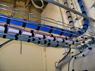 Pemasangan Kabel Tray
