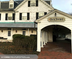 30Boltwood Entrance #OtherSideMA Photo property of CTLifestyles