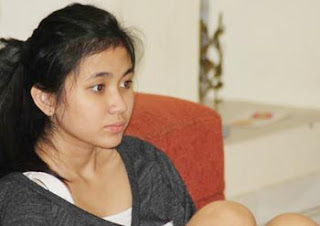 Ashilla Zahrantiara Blink