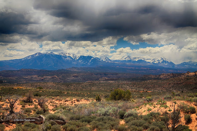 Arches National Park geology travel Utah copyright RocDocTravel.com