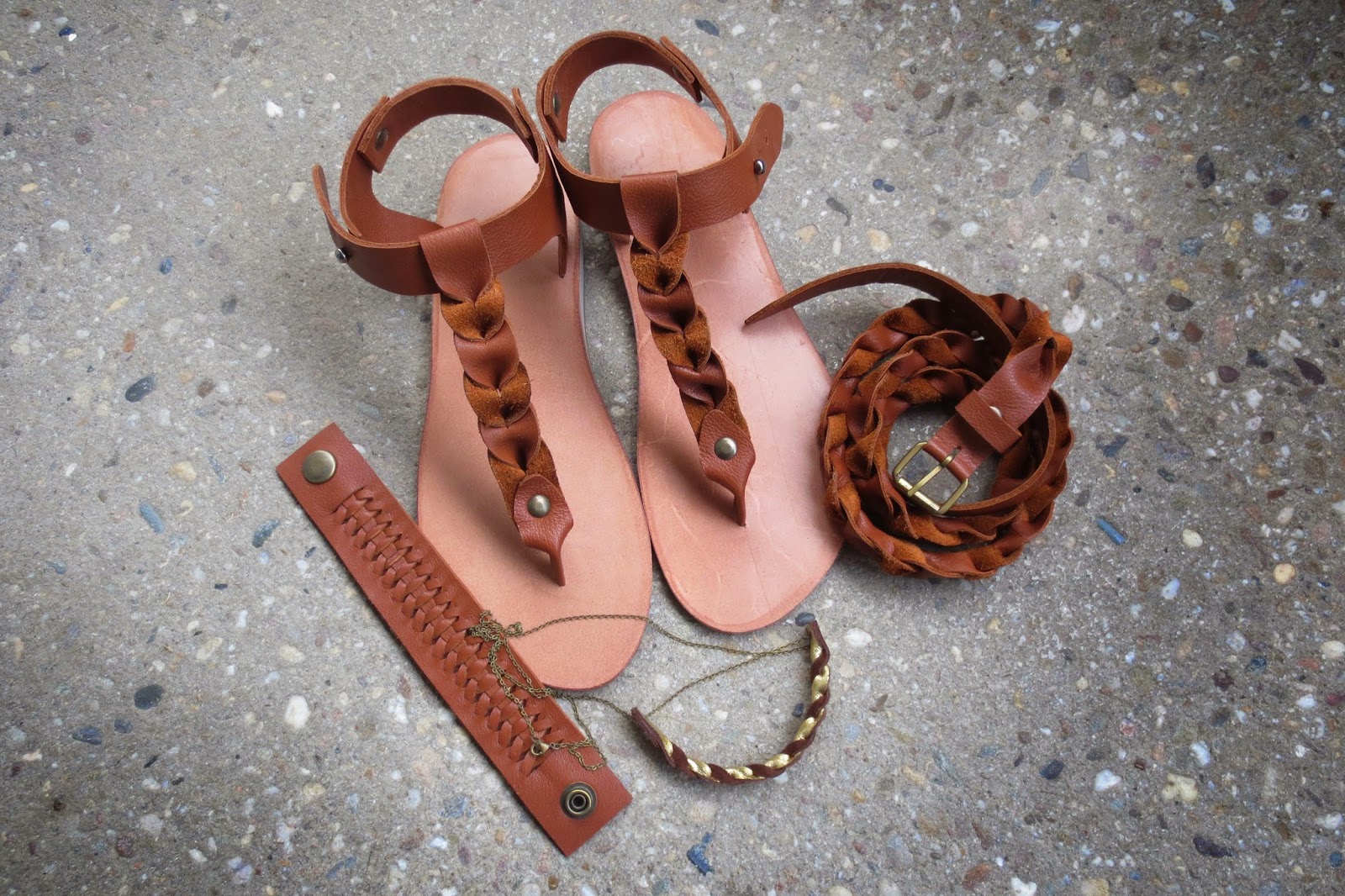 Amulettes | Handmade leather sandals