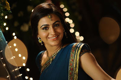 aksha in saree new unseen pics