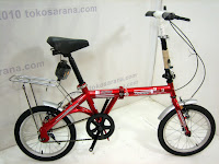 A 16 Inch DoesBike Convoy Folding Bike with Carrier