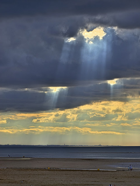 spectacular skies in Houlgate