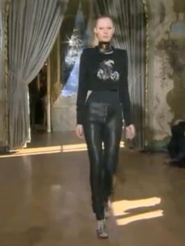 Women Fashion - Ungaro Show Fall / Winter 2011/ 2012 Paris Fashion Week