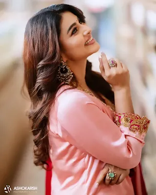 Actress Sneha latest beautiful pics in saree photoshoot 2025