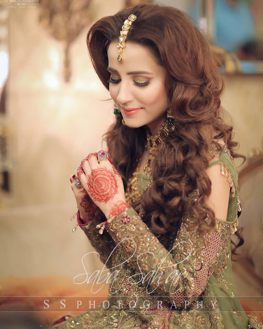 Saniya Shamshad Mehndi Pictures