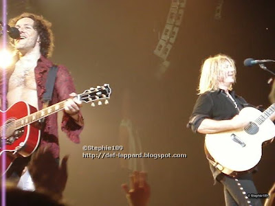 Viv (& Sav, on screen) & Joe - Def Leppard - 2008