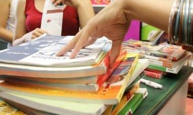 Scuola in Puglia: libri gratis per chi ha un Isee inferiore ai 10632 euro