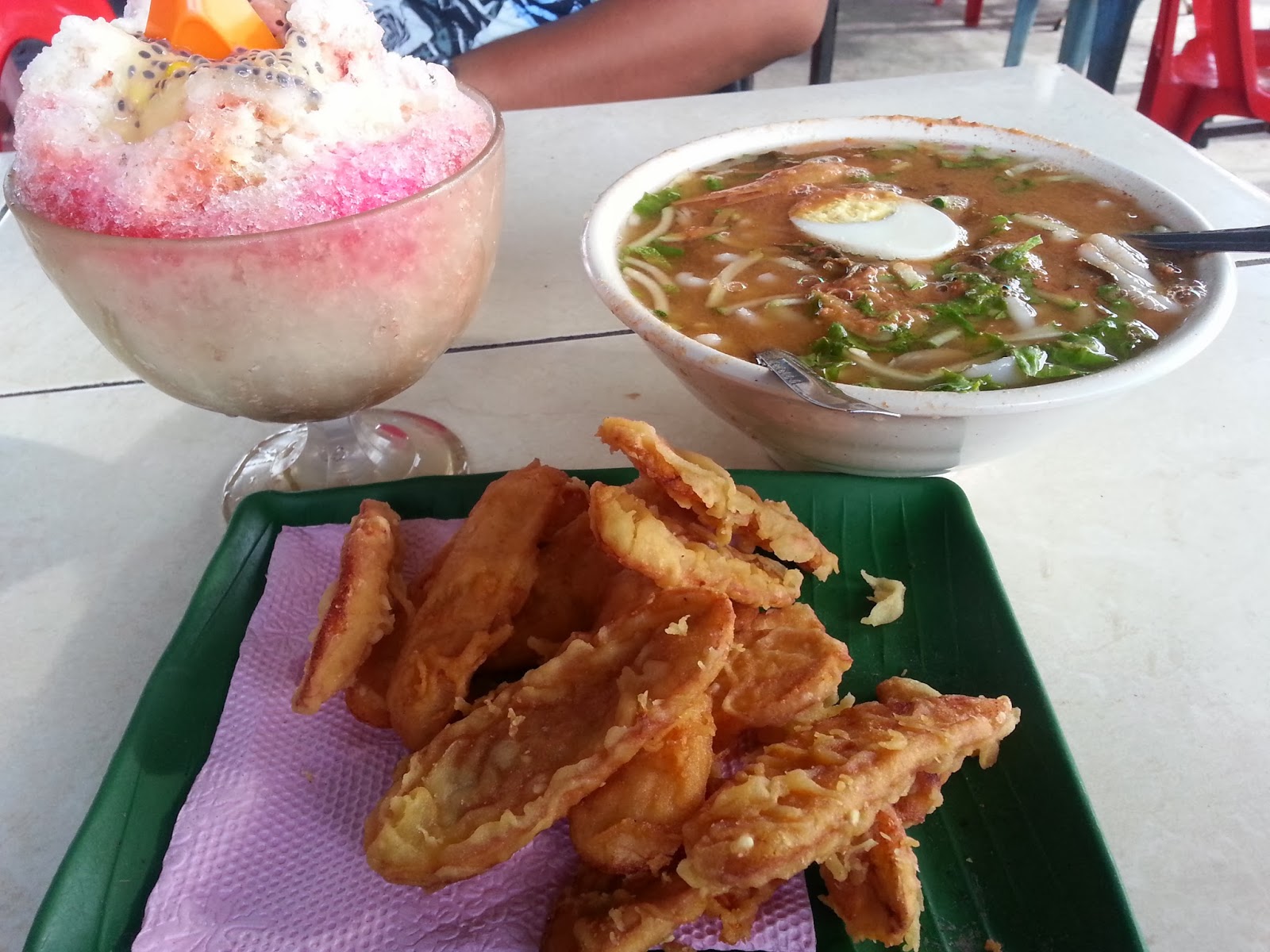 ~~sambil berdendang, biduk hilir~~: Terkenang Laksa Pokok 