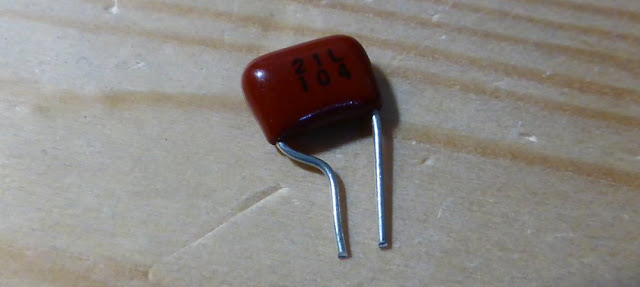 100nF capacitor