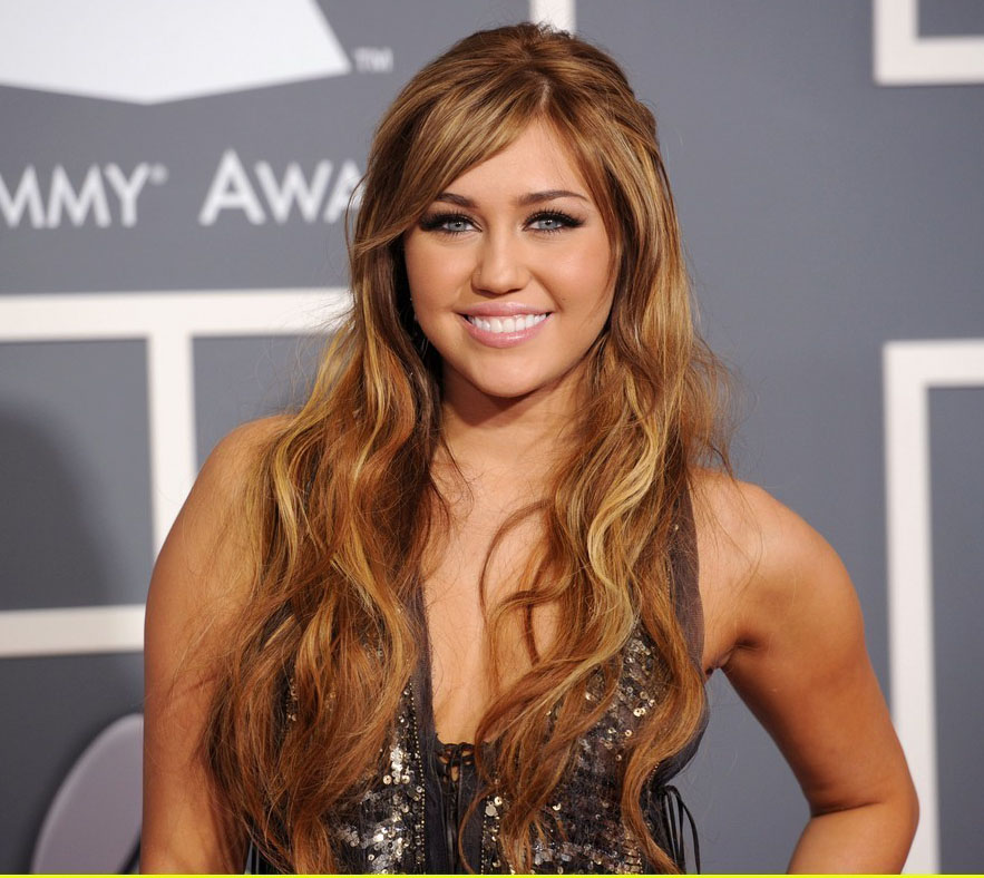 Miley Cyrus's 2011 Grammy Makeup