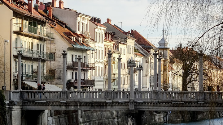 Cobblers' Bridge for tourists