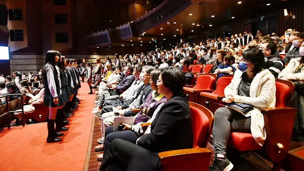 ▲彰化縣長王惠美到場聆聽，並感謝學生們辛勤排練，還有老師及家長們在幕後的支持與辛勤付出。（彰化縣政府提供）