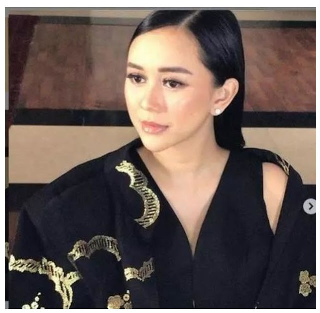  Aura Kasih Tunjukkan Muka Bayinya, Netizen: Bibir Birip Mamanya