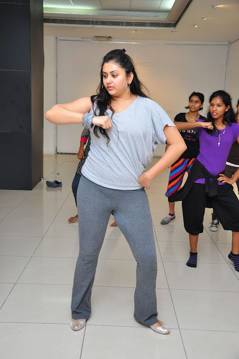 namitha dance reharsal unseen pics