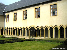 METZ (57) - Le cloître des Récollets