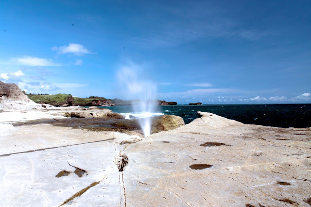 Pesona Pantai Klayar Yang Menakjubkan