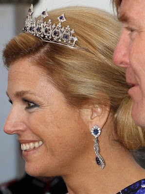 sapphire necklace tiara netherlands queen emma maxima