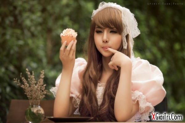 Em còn ngọt hơn cả bánh