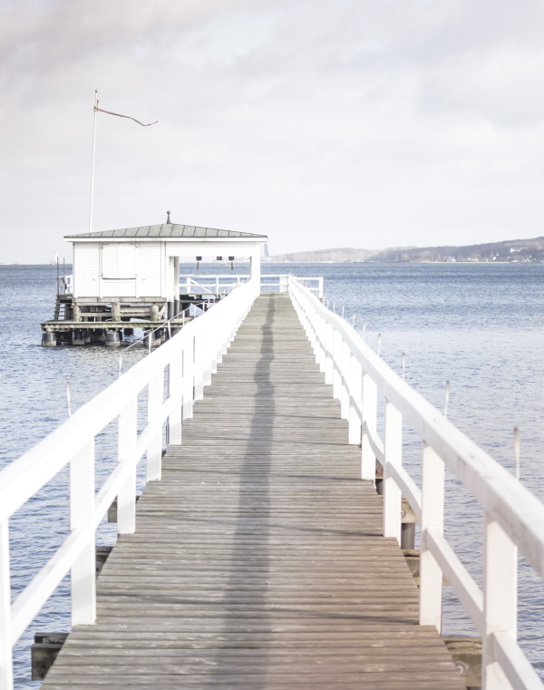 Kieler Förde im Herbst by titatoni