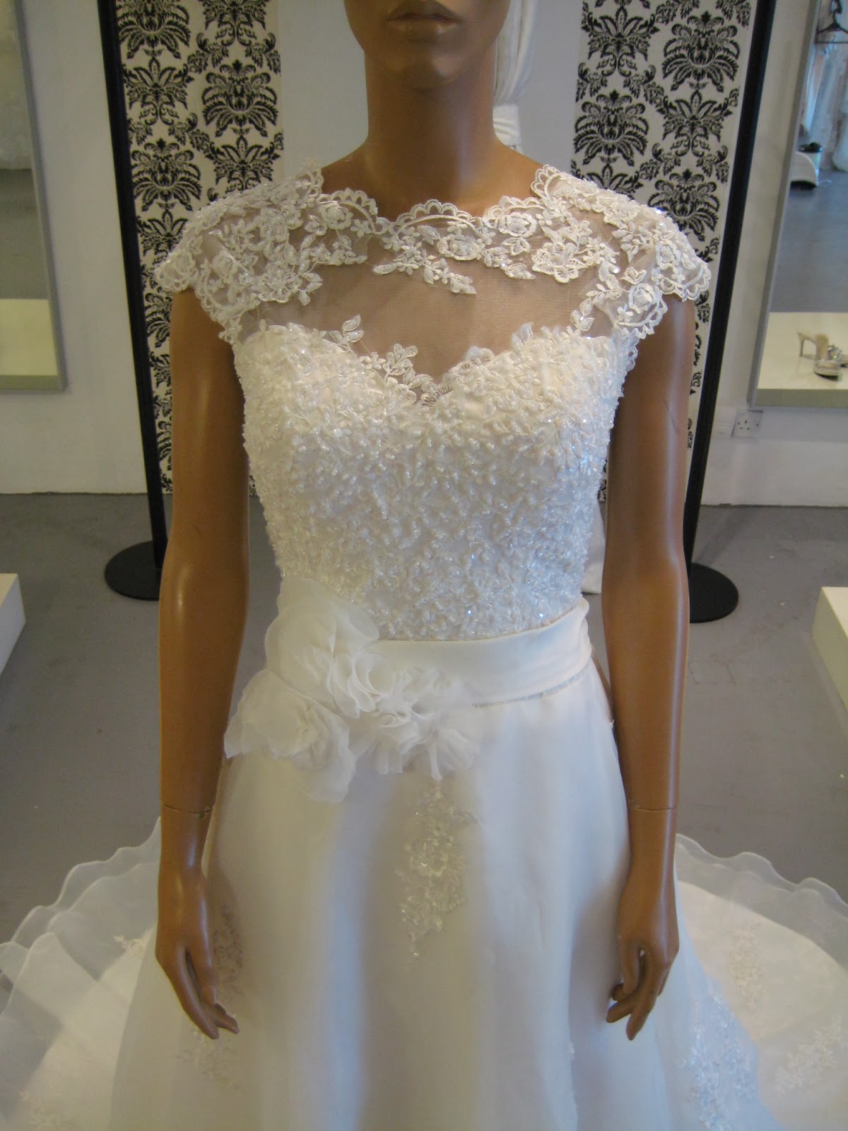 strapless mermaid wedding dresses 2014 Lace Boat Neck / Lace V Back / Organza Princess Cut