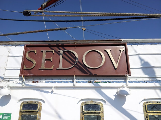 Sedov in Walvis Bay, Namibia | Барк Седов в Намибии