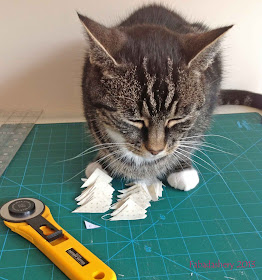 Suzi the Cat - My Nearly Insane Helper Cutting Mat