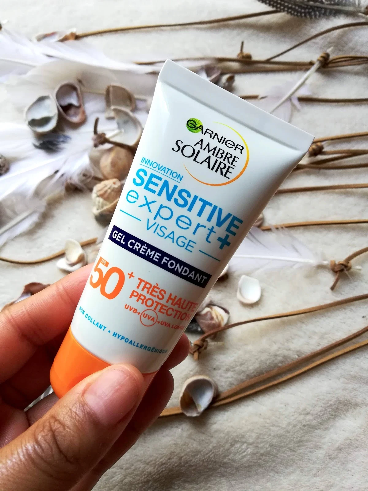 Gel Crème Fondant sensitive expert + visage très  haute protection 50+ GARNIER AMBRE SOLAIRE