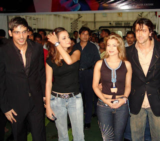 amisha looking busty blonde with hrithik