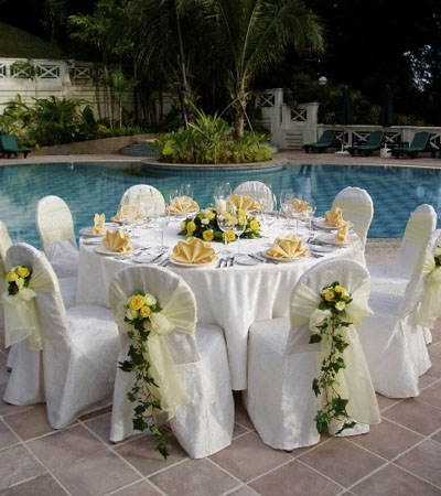 Wedding Table Accessories on Wedding Pool Decoration   Unique Wedding Pool   Unique Wedding