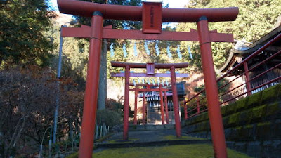 今熊開運稲荷神社の鳥居