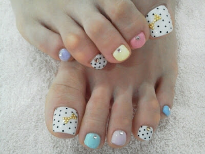 Cool-Toe-Nail-Art-Designs-2012