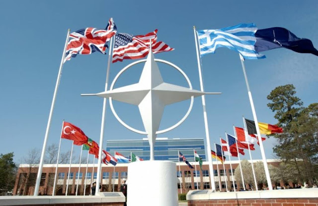 Στου ΝΑΤΟ την ποδιά σφάζονται διπλωμάτες