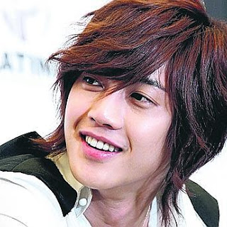 Foto dan Profil Kim Hyun Joong