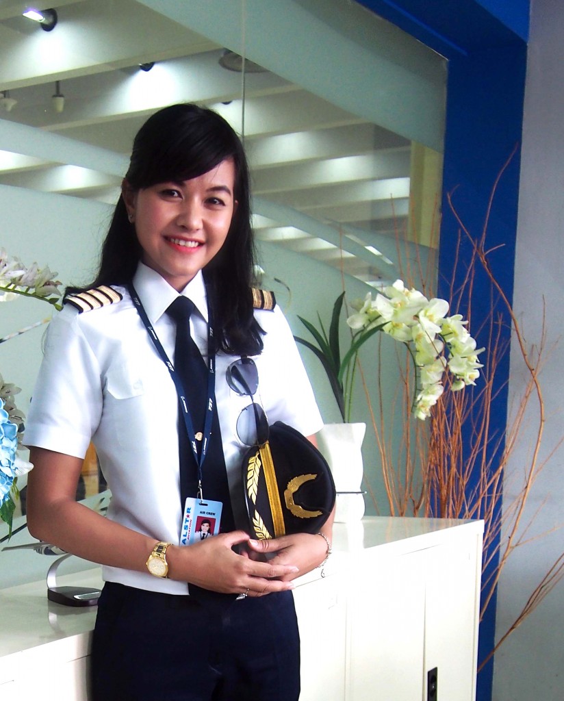Enam Pilot Wanita Paling Cantik Di Indonesia AnakRegularcom