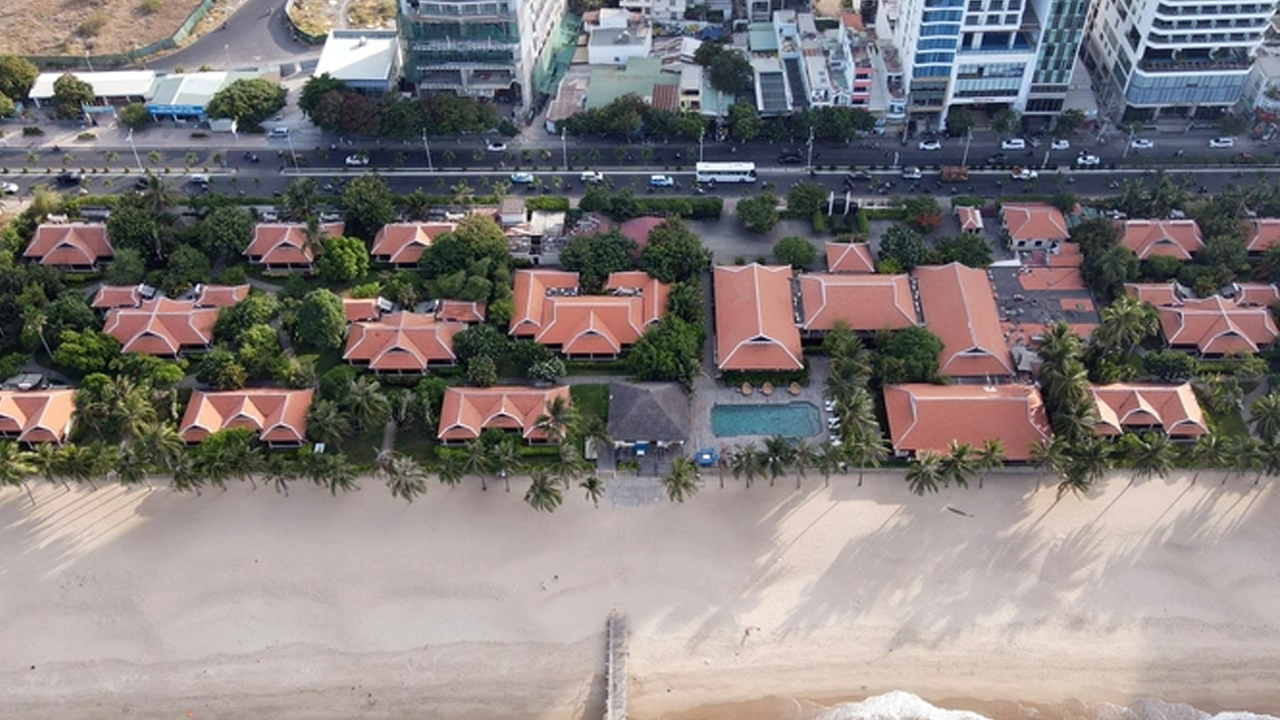 Liệu có thể di dời thành công dự án khủng chắn biển ở Nha Trang? - 1