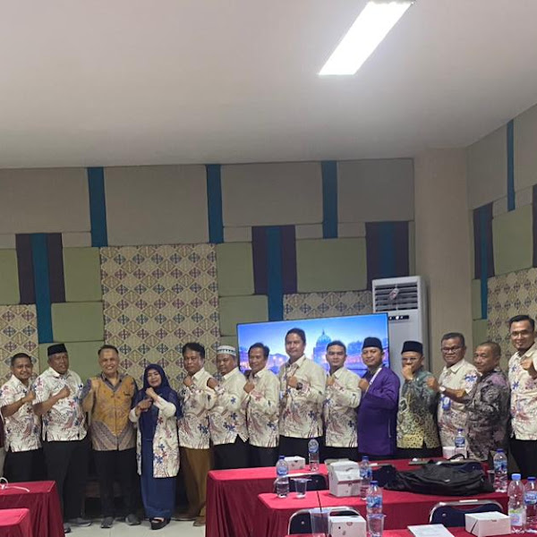 Pemimpin Sekolah Era Digital: Catatan Bambang Kariyawan Ys.
