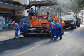 Parceria entre Prefeitura e Governo do Estado garante asfaltamento da Rua das Paineiras
