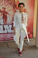 Taapsee Pannu Looks Super Cute in White Kurti and Trouser 19.JPG