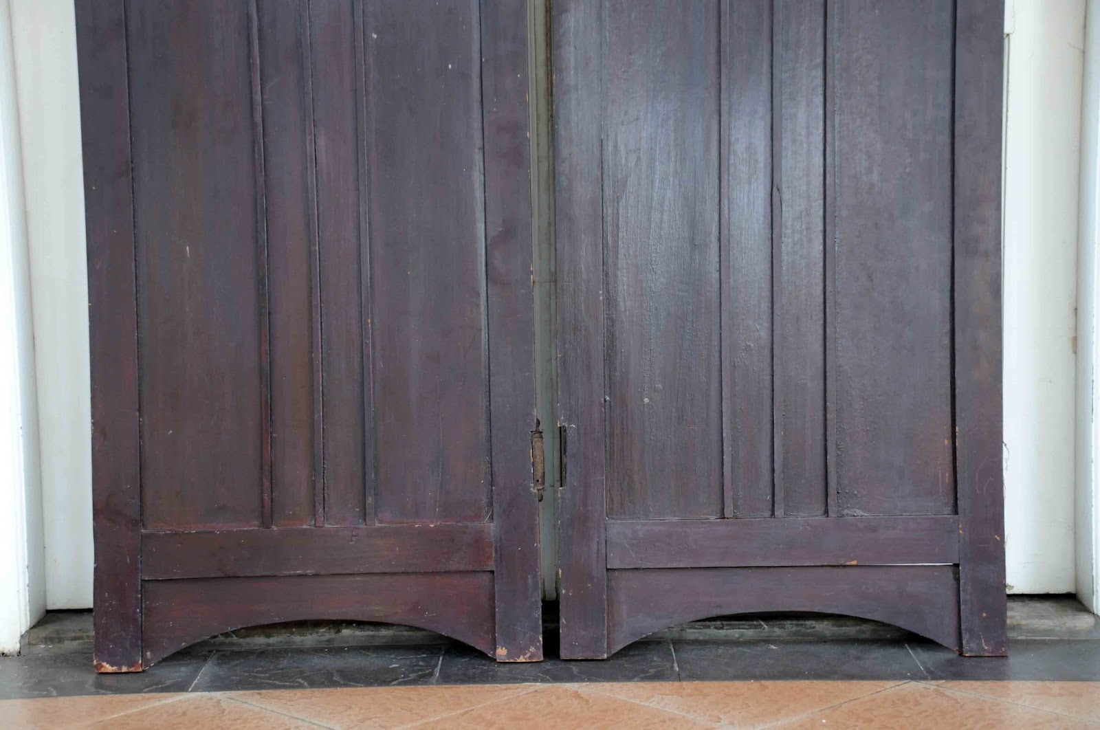 Old Vintage Gallery Pintu Cowboy Semarangan Antik