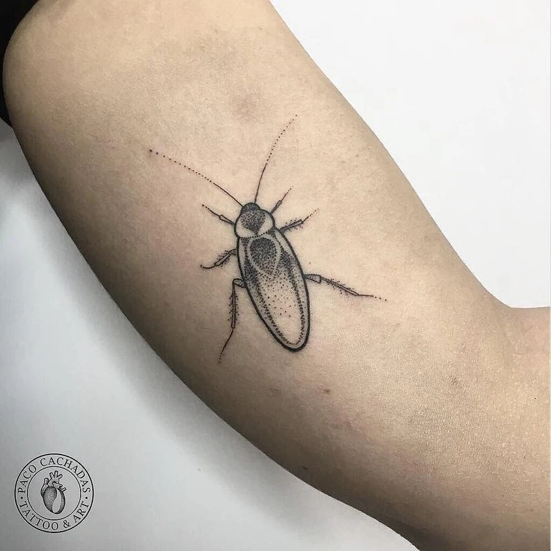 Un Tatuaje de Cucaracha