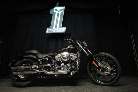 2011 Harley-Davidson Black Line