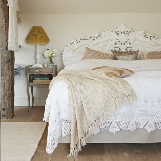 Country Bedroom Decorating