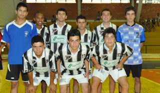  Jovens atletas da A.A. Apollo na 1ª divisão do futsal de Quaraí  (Foto: Tuba Fotos)