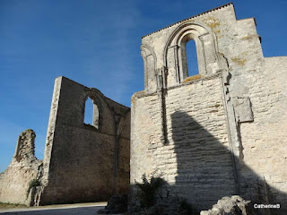 abbaye-notre-dame-ré-dite-chateliers-jpg