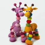 http://www.mediafire.com/file/5r28a1w5zka8eaq/Amalka-Giraffe-Hippehaaksels-french.pdf