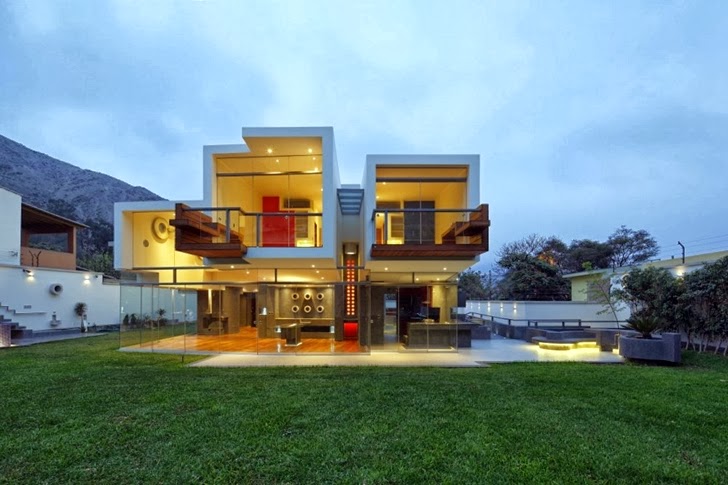 World of Architecture Unusual Extreme  Modern  House  by 