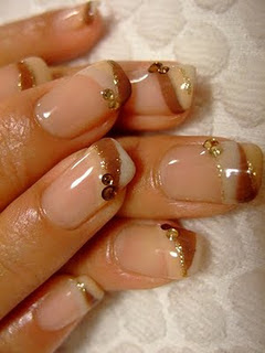 All That Glitters - Simple Nail Designs